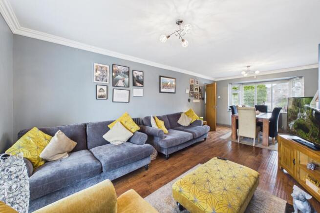 3 bed Semi-Detached for sale Image 7