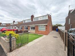 10, Maurice Close, Dukinfield SK16 5JD