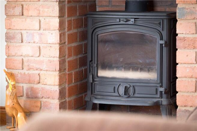03 Fireplace