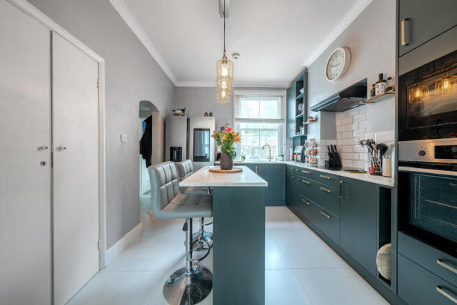 1432916-14-69c265...