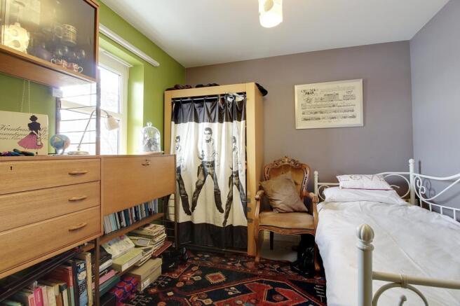 Bedroom 2 (Double)