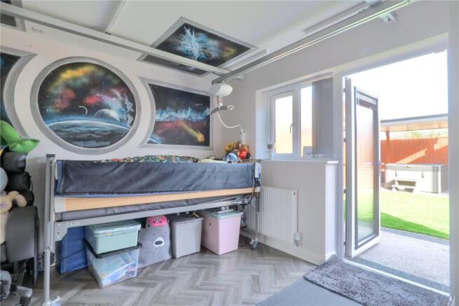 3 bed Detached for sale Image 7