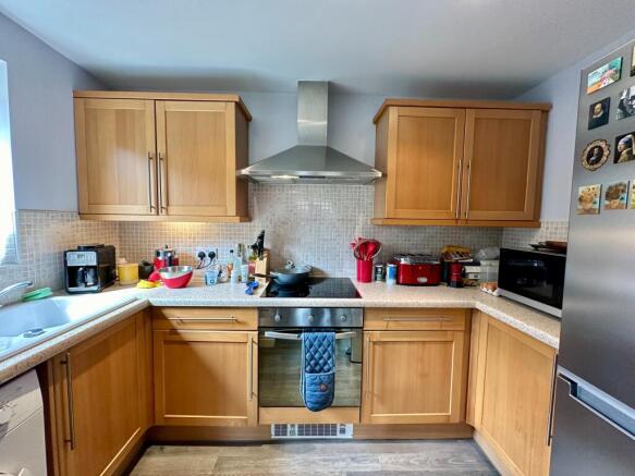 2 bed Flat to rent Image 5