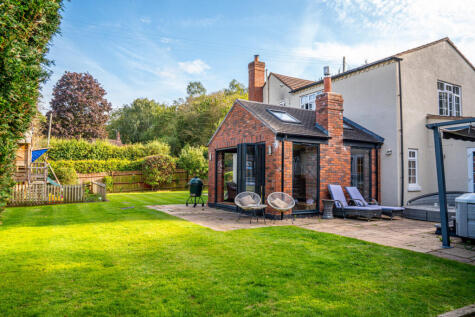 Long Bank, Bewdley, Worcestershire DY12 2QU
