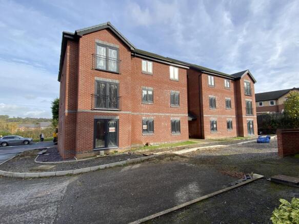 24 bed Block of Apartments for sale Image 9