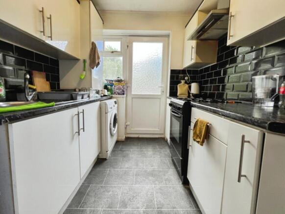 3 bed Terraced for sale Image 10