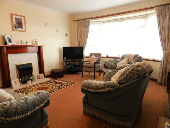 Lounge 1 (Property Image)