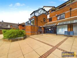Flat B, Galleria Apartments, Loddon Vale Centre, Reading RG5 4UL