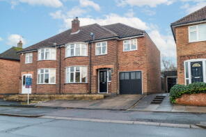 30, Woodgate Drive, Leicester LE4 3JW