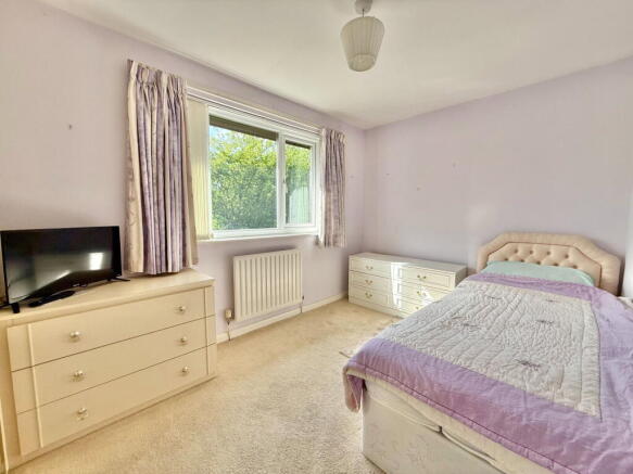 2 bed Flat for sale Image 7