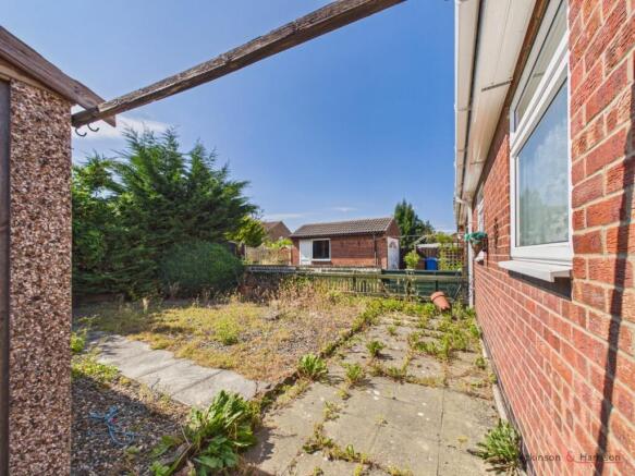 2 bed Semi-Detached Bungalow for sale Image 4