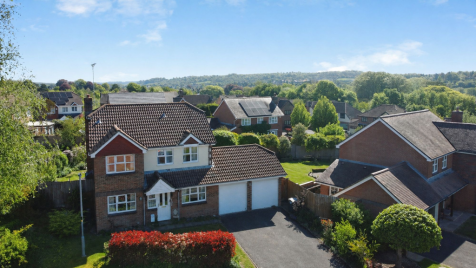 Sassoon Walk, Marlborough, SN8