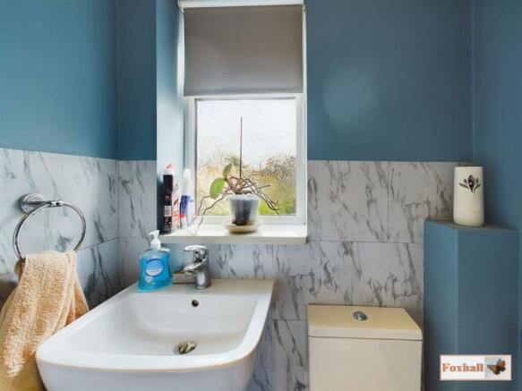 Cloakroom/Utility Room