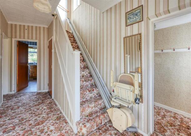 8 Goodwood Avenue-4.jpg