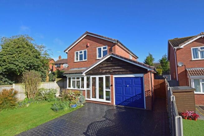 12 Wheelwright Close, front c new.jpg