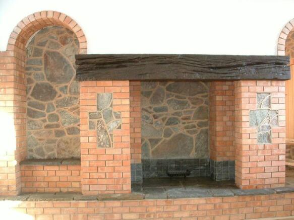 LOUNGE/ FIRE PLACE