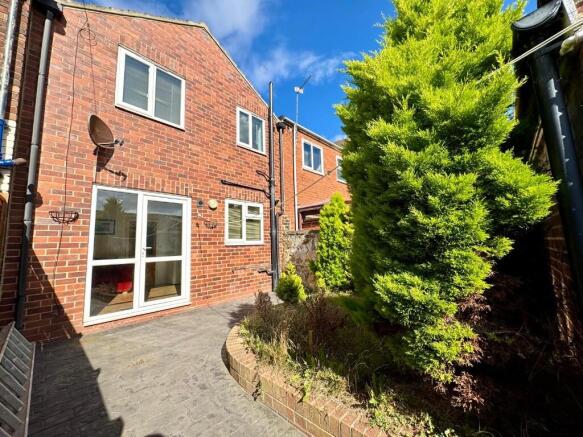 2 bed Terraced for sale Image 12