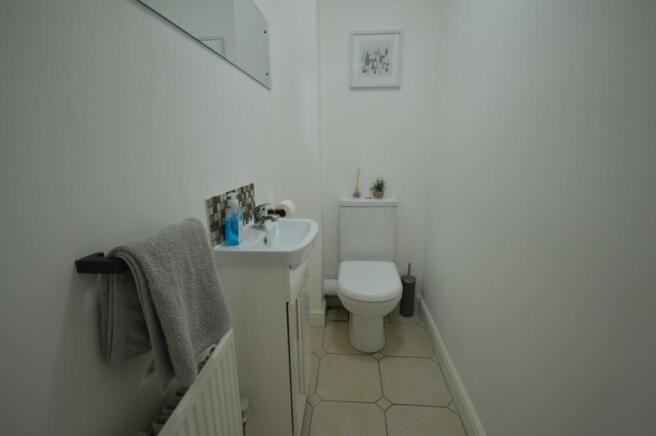 Cloakroom/Wc