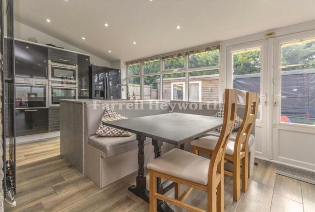 Kitchen Diner 2