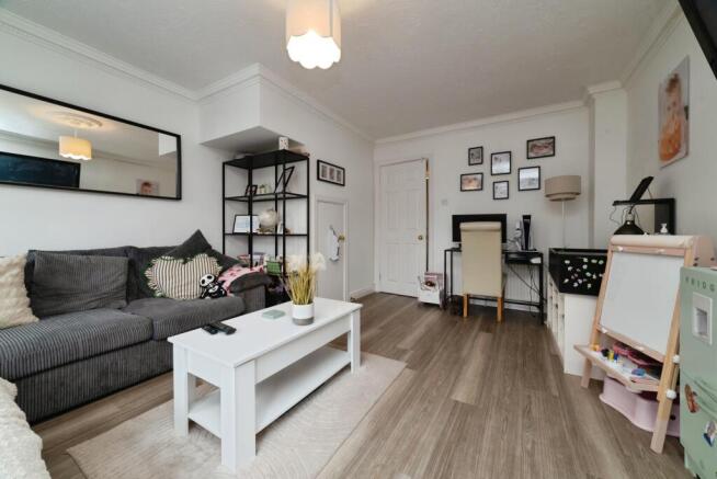 2 bed Terraced for sale Image 6