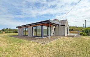 Rhianfa, Llandyfrydog, Llanerchymedd LL71 8AU