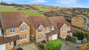 140, Court Farm Road, Newhaven BN9 9HB