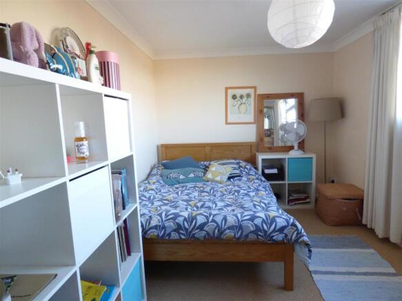 Bedroom 2.JPG