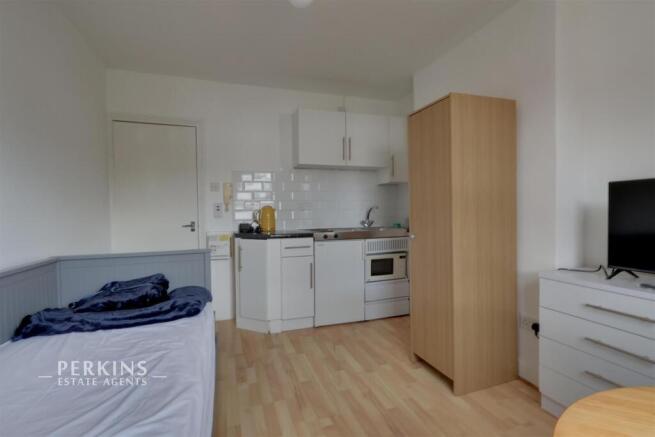 Living kitchen.jpg