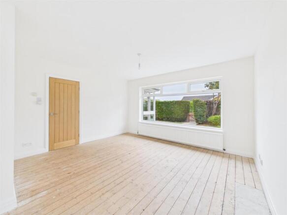 2 bed Detached Bungalow for sale Image 5