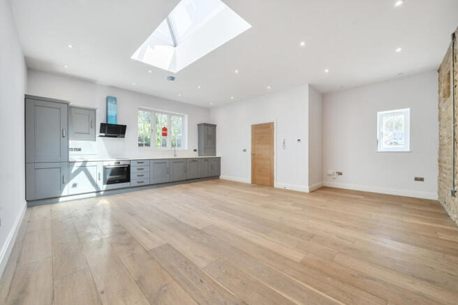 Kitchen/Reception