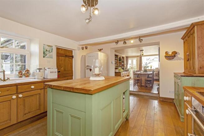 Kitchen-2.jpg