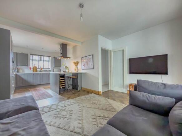 3 bed Semi-Detached Bungalow for sale Image 5
