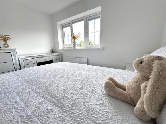 3 bed Semi-Detached for sale Image 7