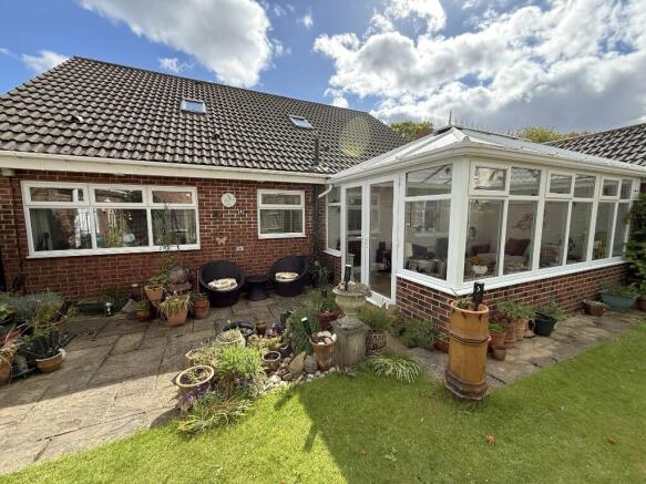 3 bed Detached Bungalow for sale Image 12