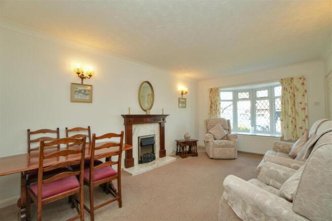 Dining Lounge
