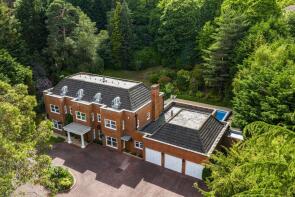 6 Hawthorn House, Abbotswood Drive, Weybridge KT13 0LT