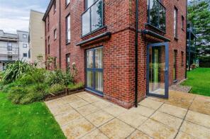 12, Thorneycroft, Wood Road, Wolverhampton WV6 8PR