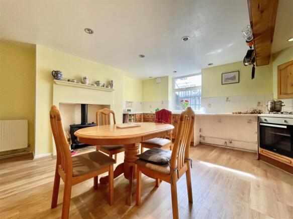 2 bed End of Terrace for sale Image 4