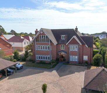 48 Ringwood Road, Walkford, BH23
