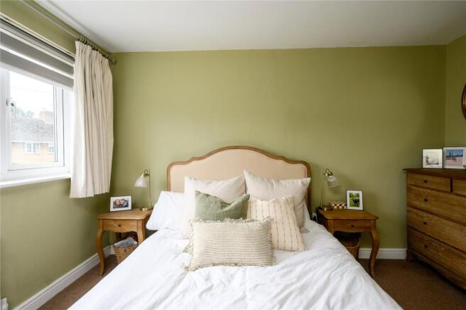 3 bed Terraced for sale Image 9