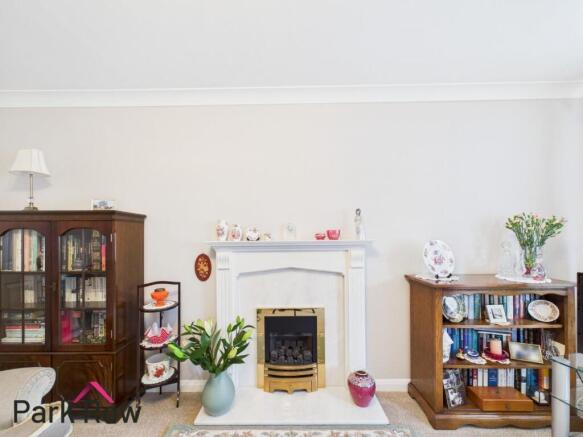 2 bed Semi-Detached Bungalow for sale Image 6