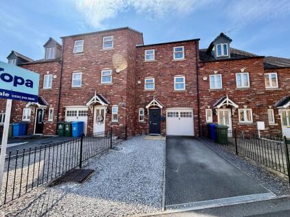 Maple Leaf Gardens, Worksop, S80