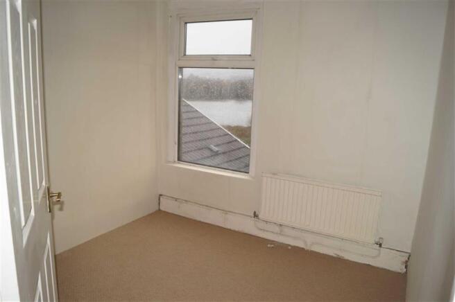 BEDROOM 3(REAR)