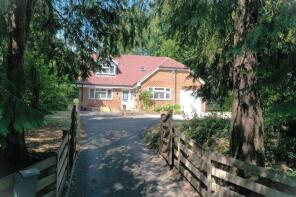 The Den, Foxs Lane, Kingsclere RG20 5SL