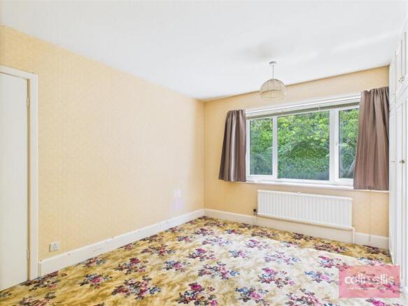 2 bed Flat for sale Image 9