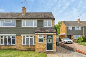 11, Gloucester Road, Bagshot GU19 5LT