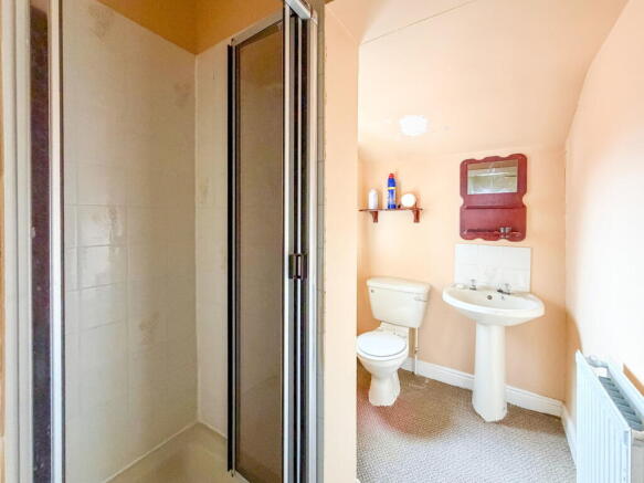 1 bed Flat for sale Image 2