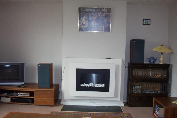 Lounge_1small.jpg
