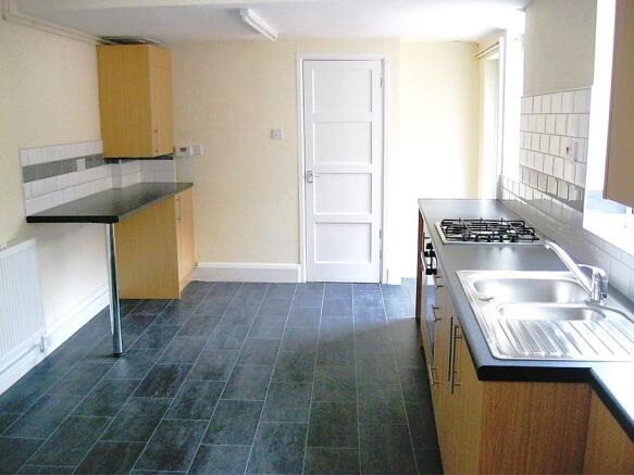 154 Bath St kitchen.JPG