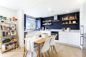 2, The Berkeleys, Sunny Bank, South Norwood, London SE25 4TH